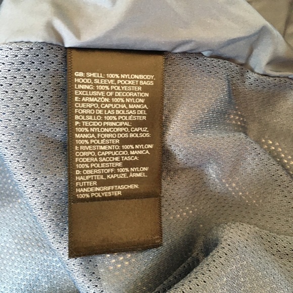 The North Face Rain Wind Shell Jacket NWT - Picture 10 of 11